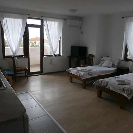 Aleksandrovo Apartments Exteriör bild